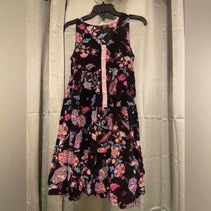 Hem & Thread Dress Sz Sm